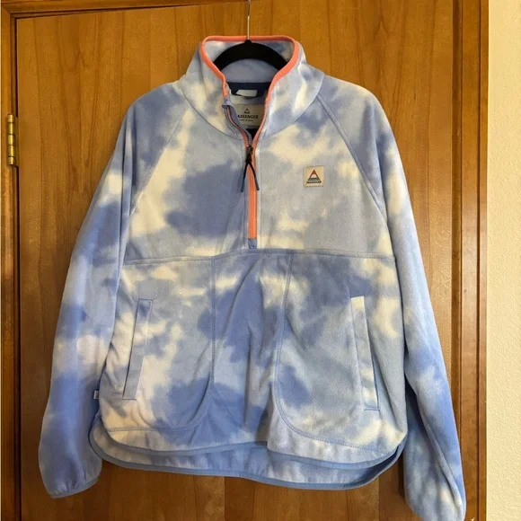 Women's Tie-Dye Fleece Pullover - Picture 4 of 7